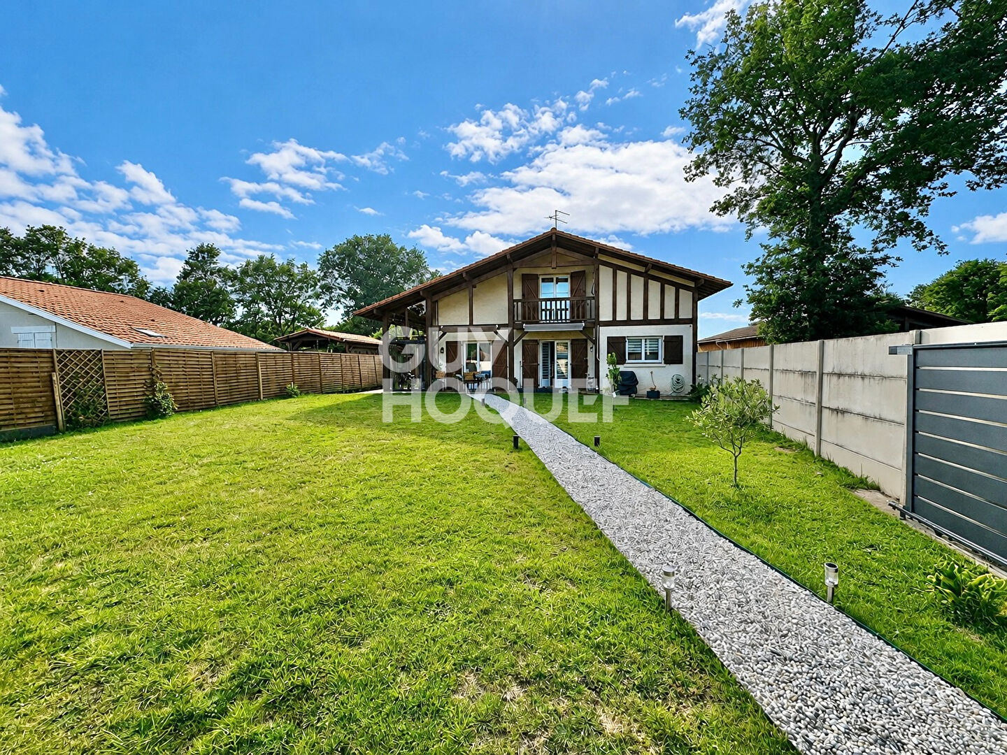 Élégante maison familiale rénovée à Gujan-Mestras - 5 pièces 120 m2