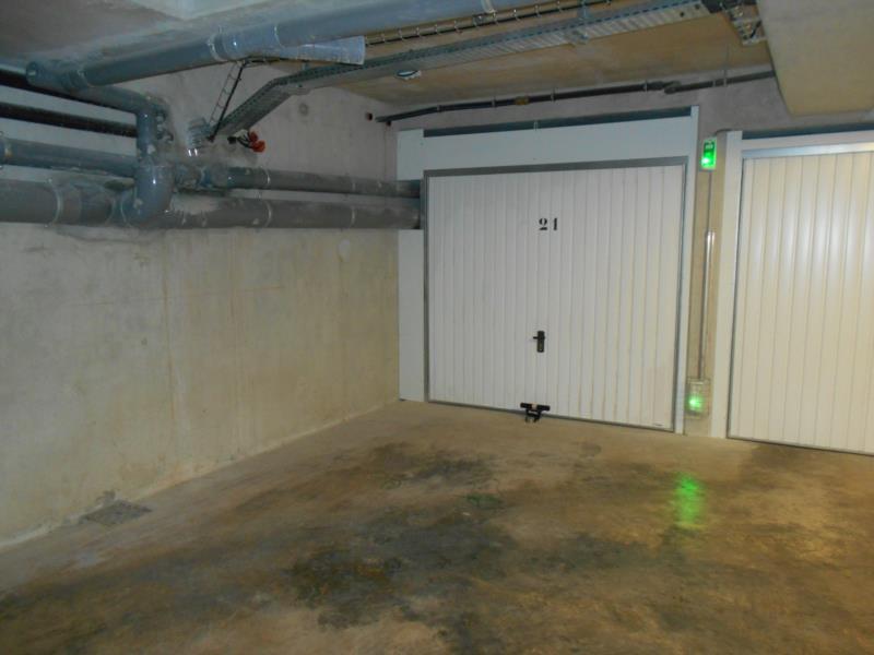 Garages 