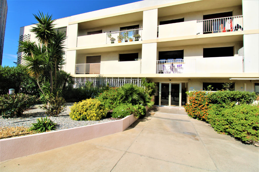 VENTE TOULON  QUARTIER SAINT ROCH APPARTEMENT 3 PIECES AVEC GARAGE