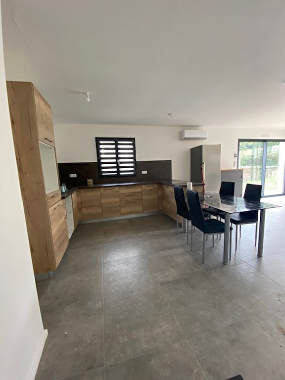 CARNOULES : maison T4 à louer