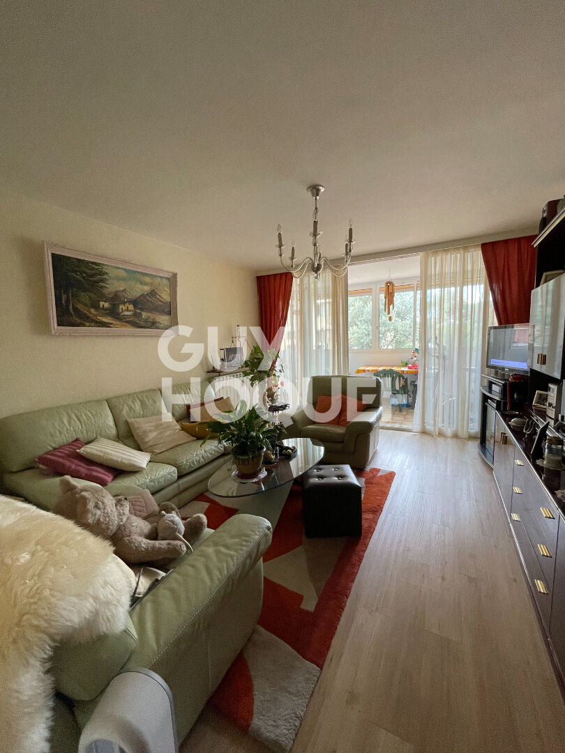 HYERES : appartement T4 A VENDRE EN VIAGER OCCUPE SUR UNE TETE