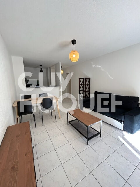 RESIDENCE DE STANDING  HYERES CENTRE VILLE  A LOUER T2  AVEC TERRASSE JARDIN ET GARAGE
