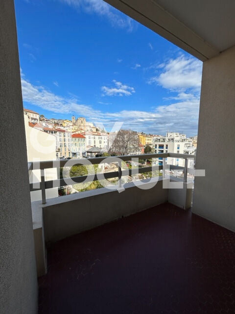 HYERES : appartement F1 (29 m²) en location
