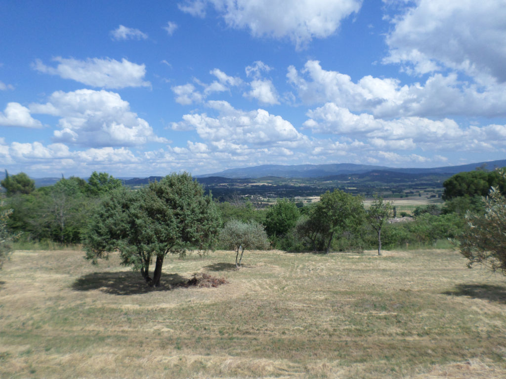 Terrain Non Constructible A Vendre 35 Terrain de loisirs à GORDES de plus de 6000 m2 avec VUE PANORAMIQUE