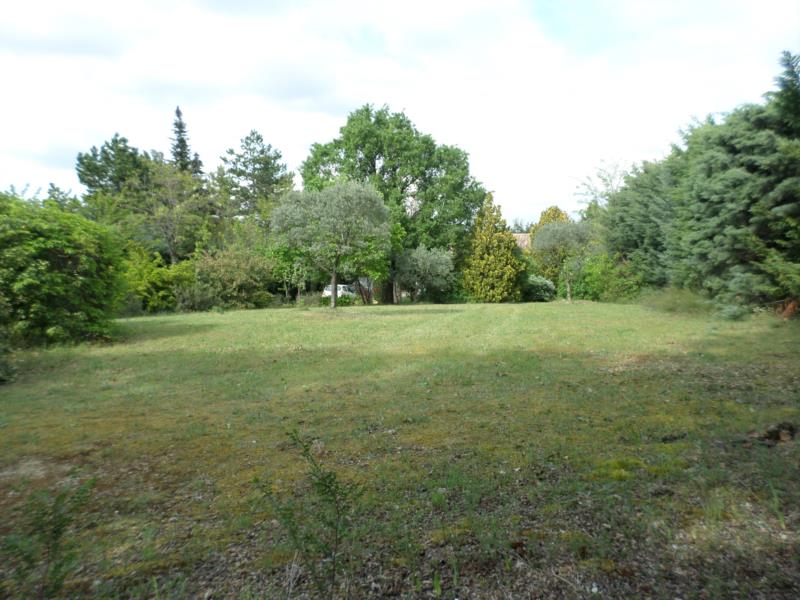 Au calme ABSOLU, ZERO VIS à VIS ... vue partielle LUBERON