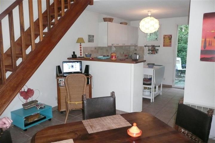 grand T2 avec jardin et parking