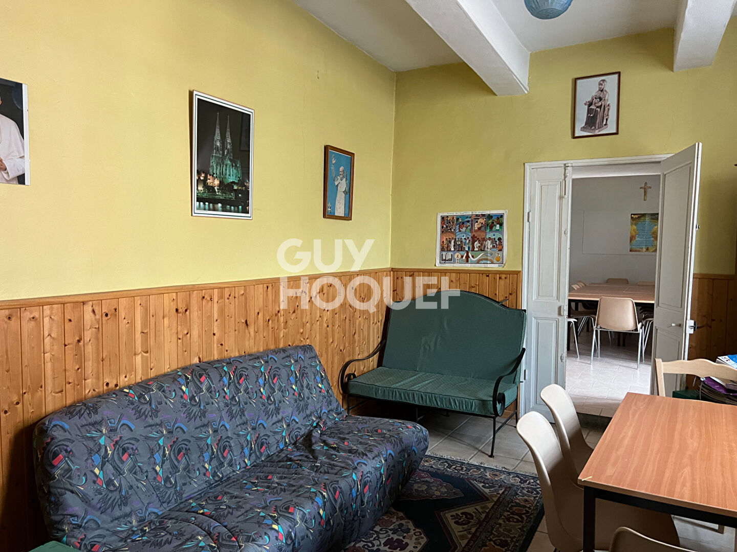 bâtiment ancien de 400 m² plein coeur de ville à restaurer