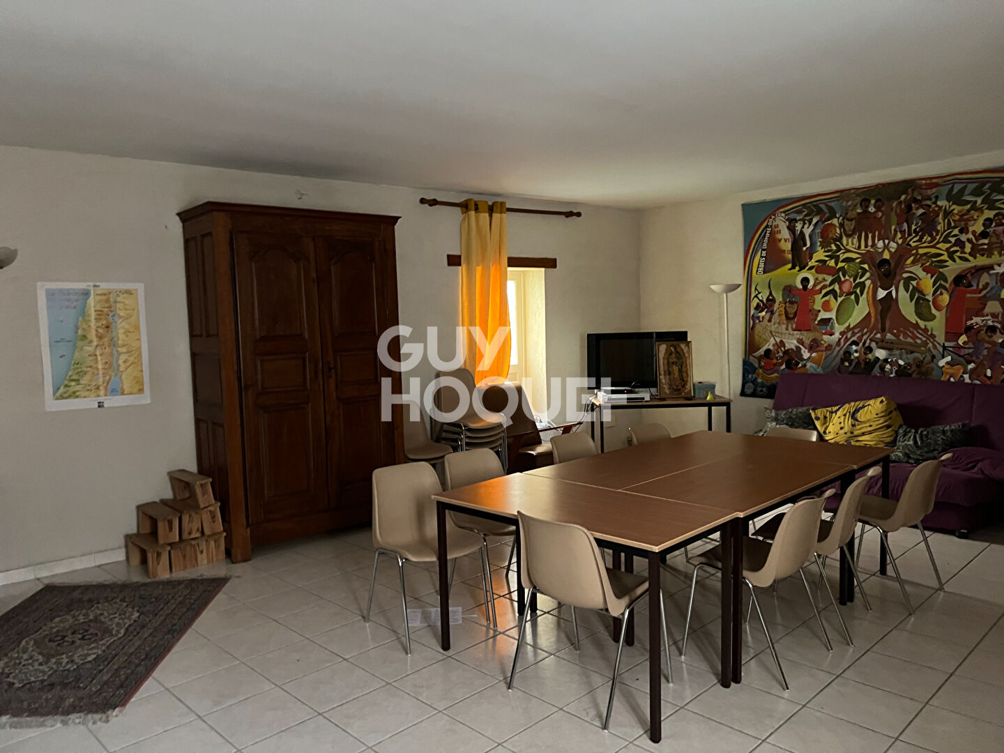 bâtiment ancien de 400 m² plein coeur de ville à restaurer