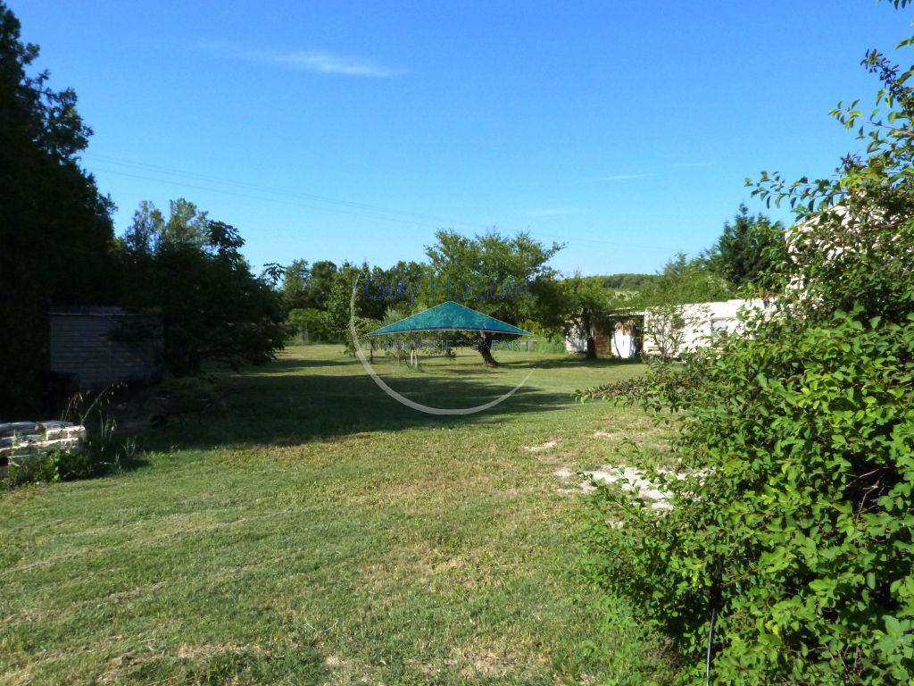 Maison Pernes Les Fontaines sur 3 756 m² de terrain