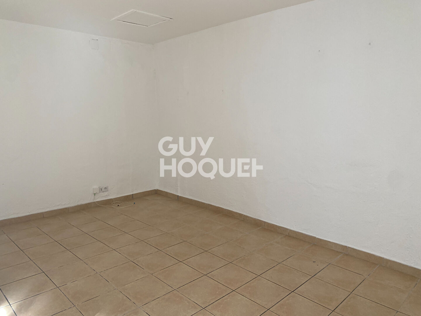 L ISLE SUR LA SORGUE : appartement F2 (59 m²) en location