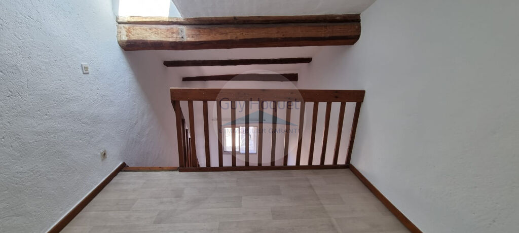 2 em etage Studio avec Mezzanine Centre L'Isle sur la Sorgue