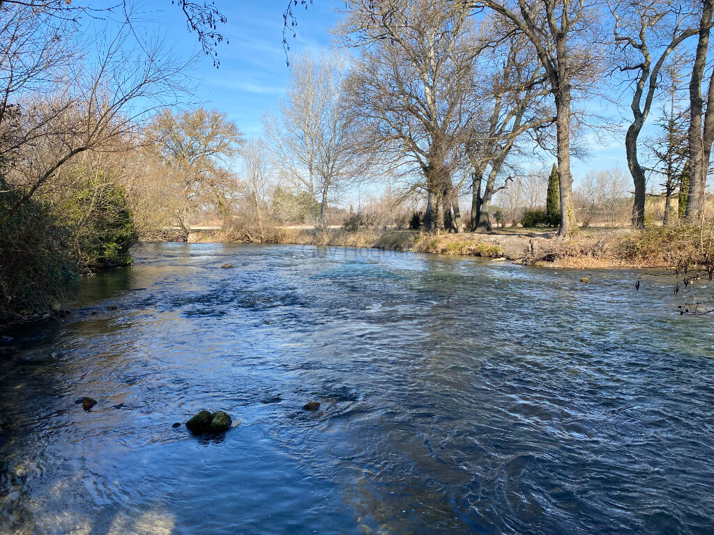 maison T3 bord de Sorgue à VELLERON