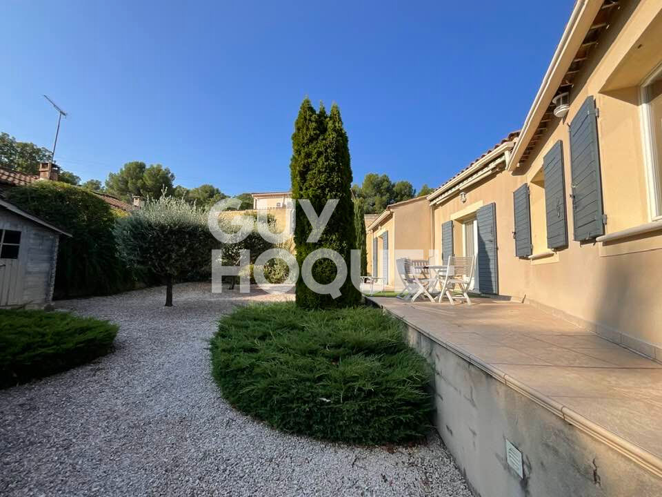 Villa spacieuse à vendre à Châteauneuf de Gadagne avec deux T2 indépendants