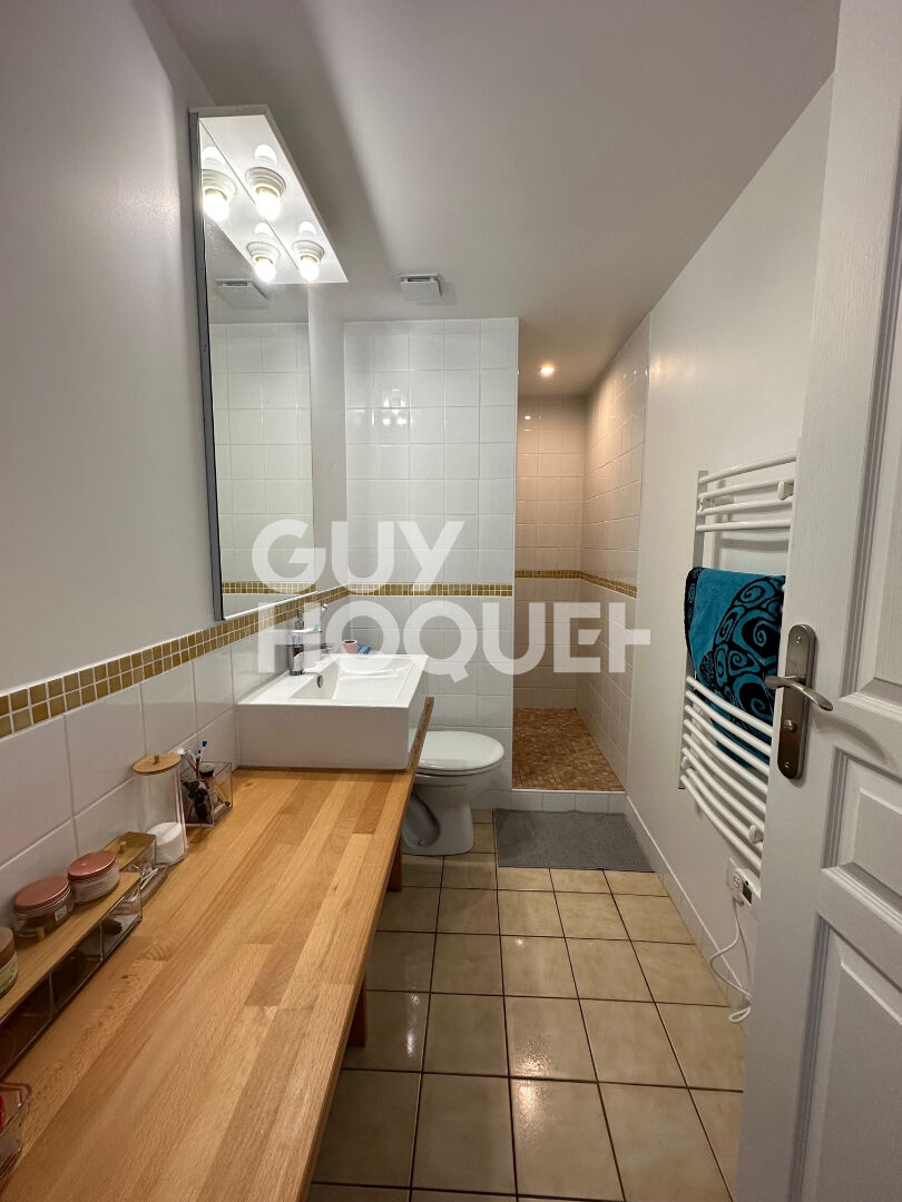 T2 Loué meublé - EAU ET ELECTRICITE COMPRIS