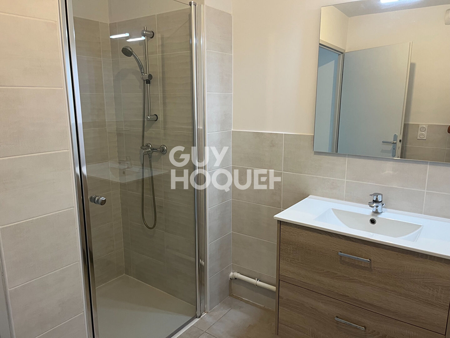 Appartement T3 (64 m²) en location à L ISLE SUR LA SORGUE