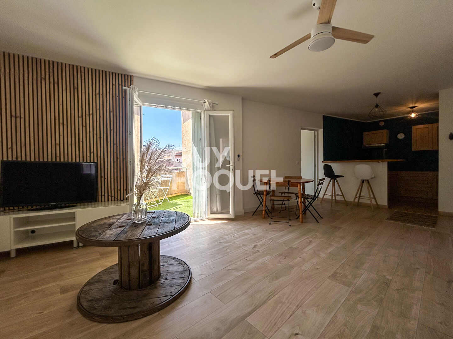 Appartement  avec balcon sur l'Isle-Sur-La-Sorgue, 2 pièces 48 m2