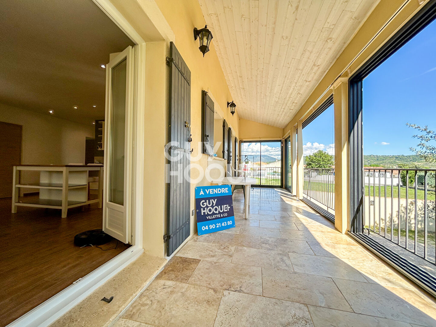 GARGAS : maison et garage sur 1100m²