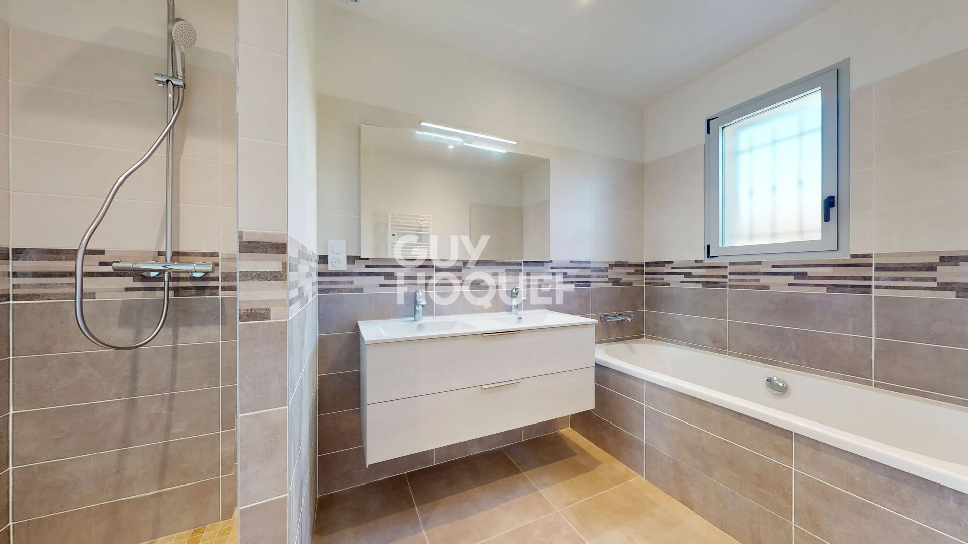 Maison  neuve 4 chambres  (140 m²) à vendre à Saint Antoine