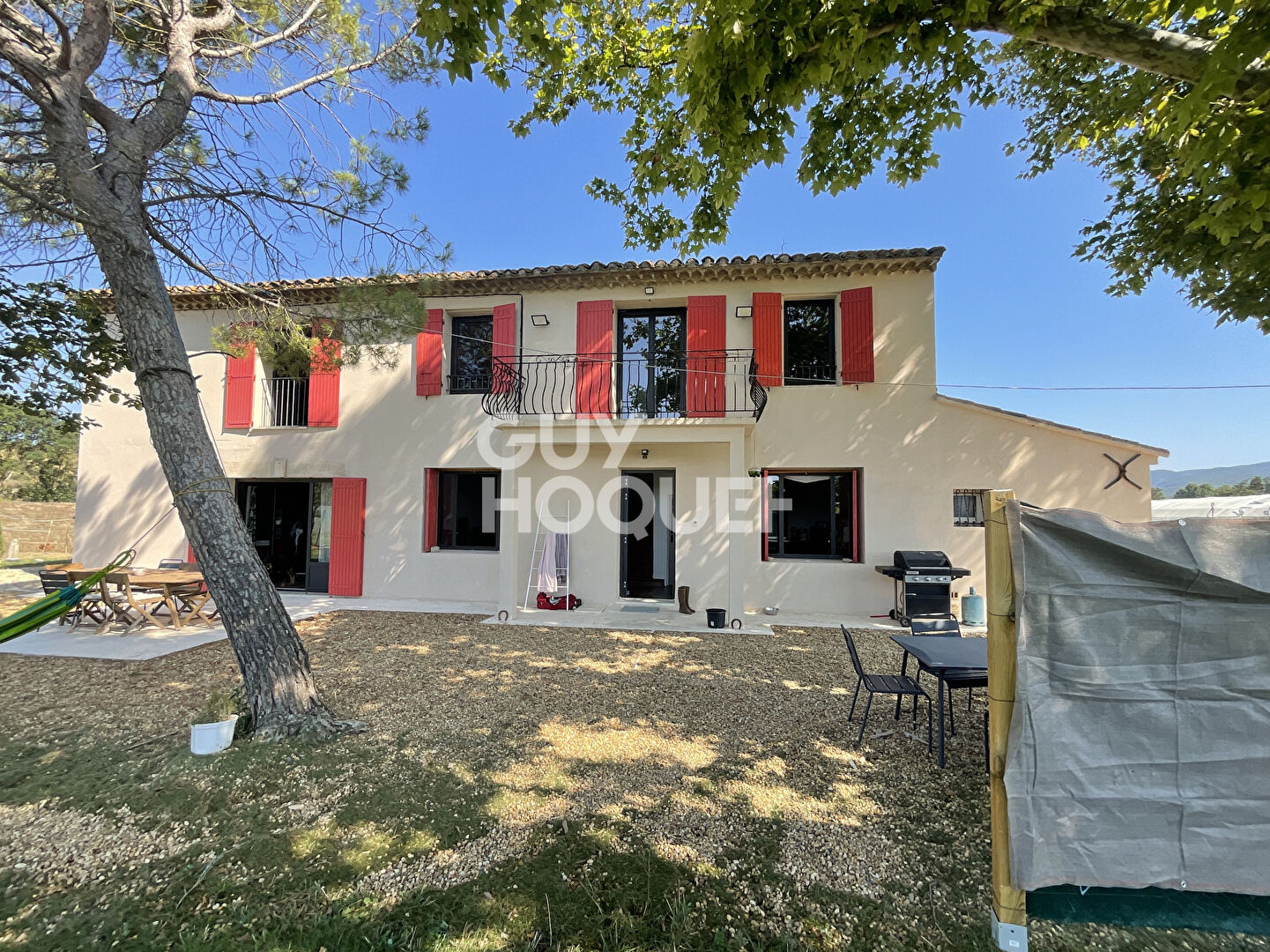 Maison de charme à vendre à L'Isle-sur-la-Sorgue 4 pièces grand terrain