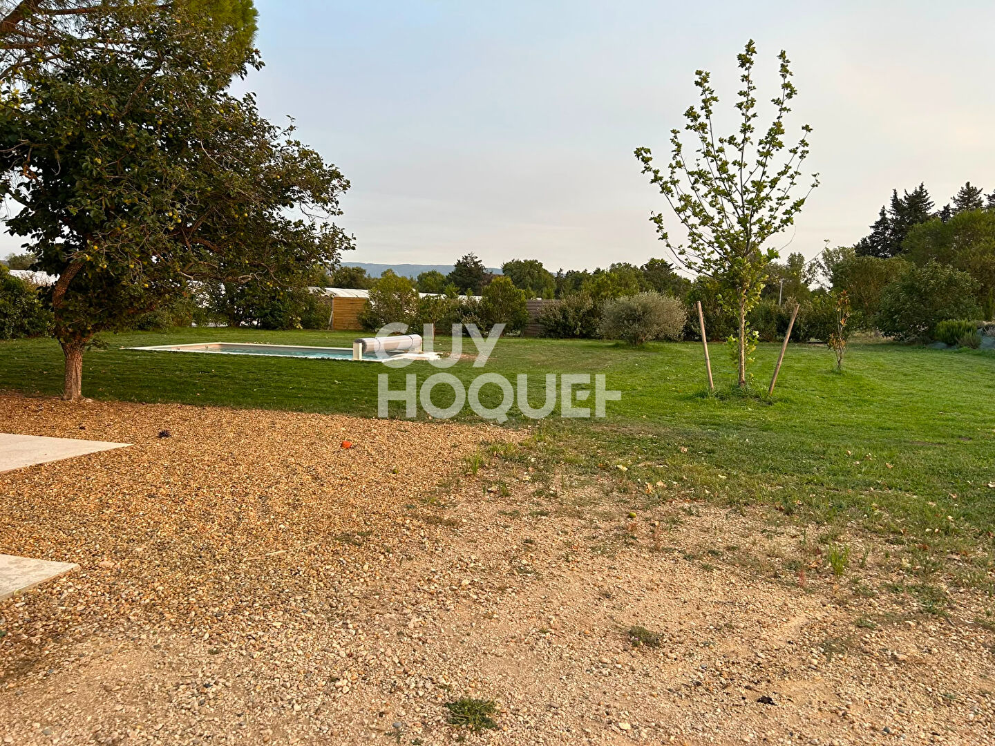 Maison de charme à vendre à L'Isle-sur-la-Sorgue 4 pièces grand terrain