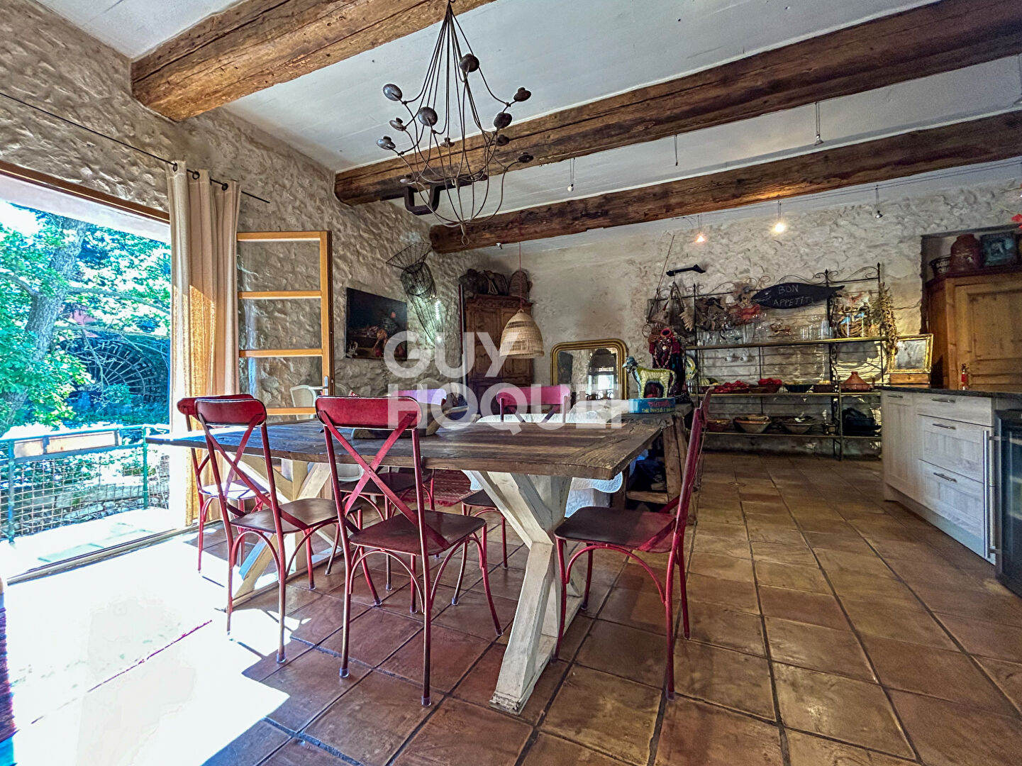 Mas BORD DE SORGUE Le Thor 5 pièces 240m² au calme