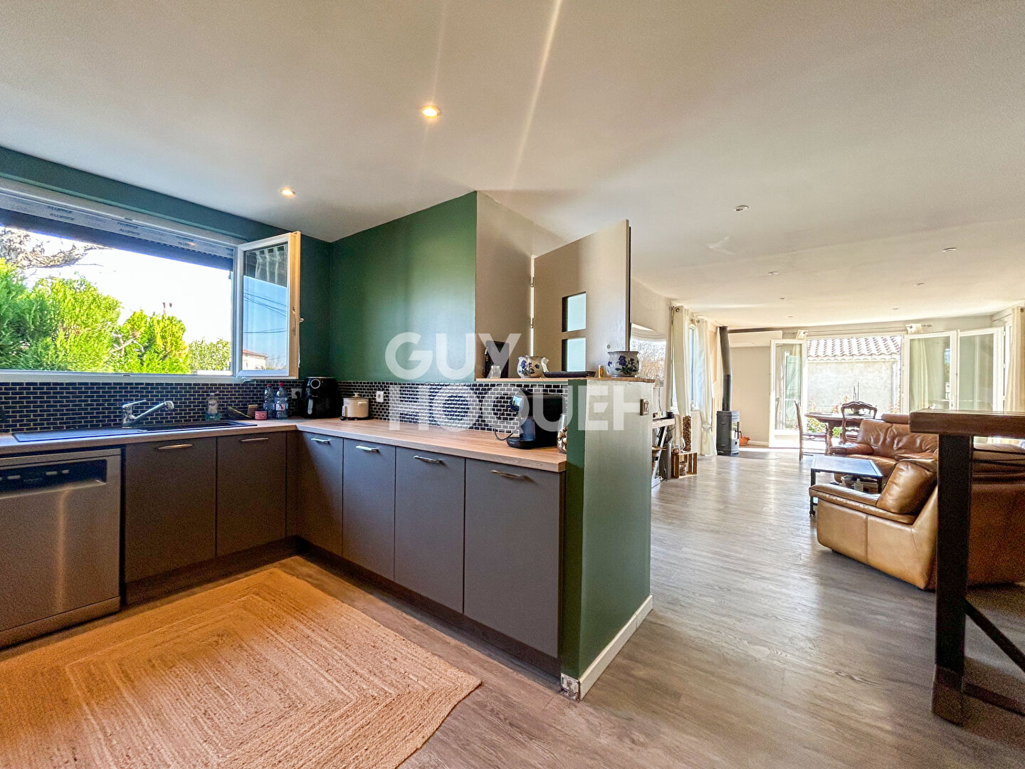 Maison de plain pied proche centre ville l'Isle sur la SOrgue