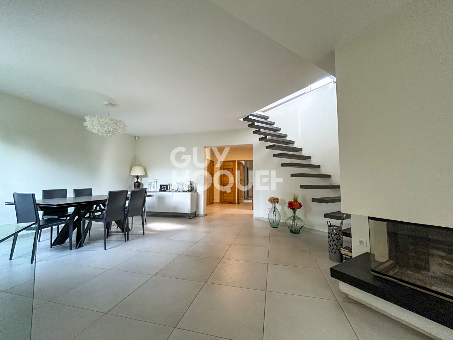 MAISON + GARAGE + JARDIN + PISCINE CHATEANEUF-DE -GADAGNE