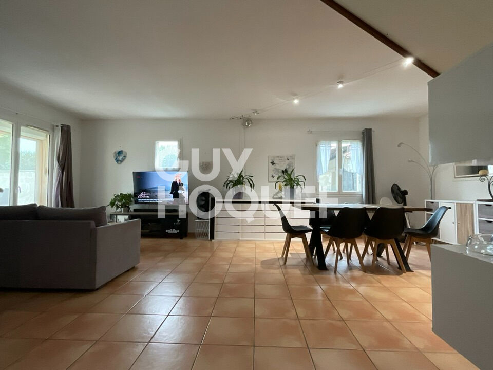 Maison  Type 5 à l'Isle-sur-la-Sorgue avec jardin et garage