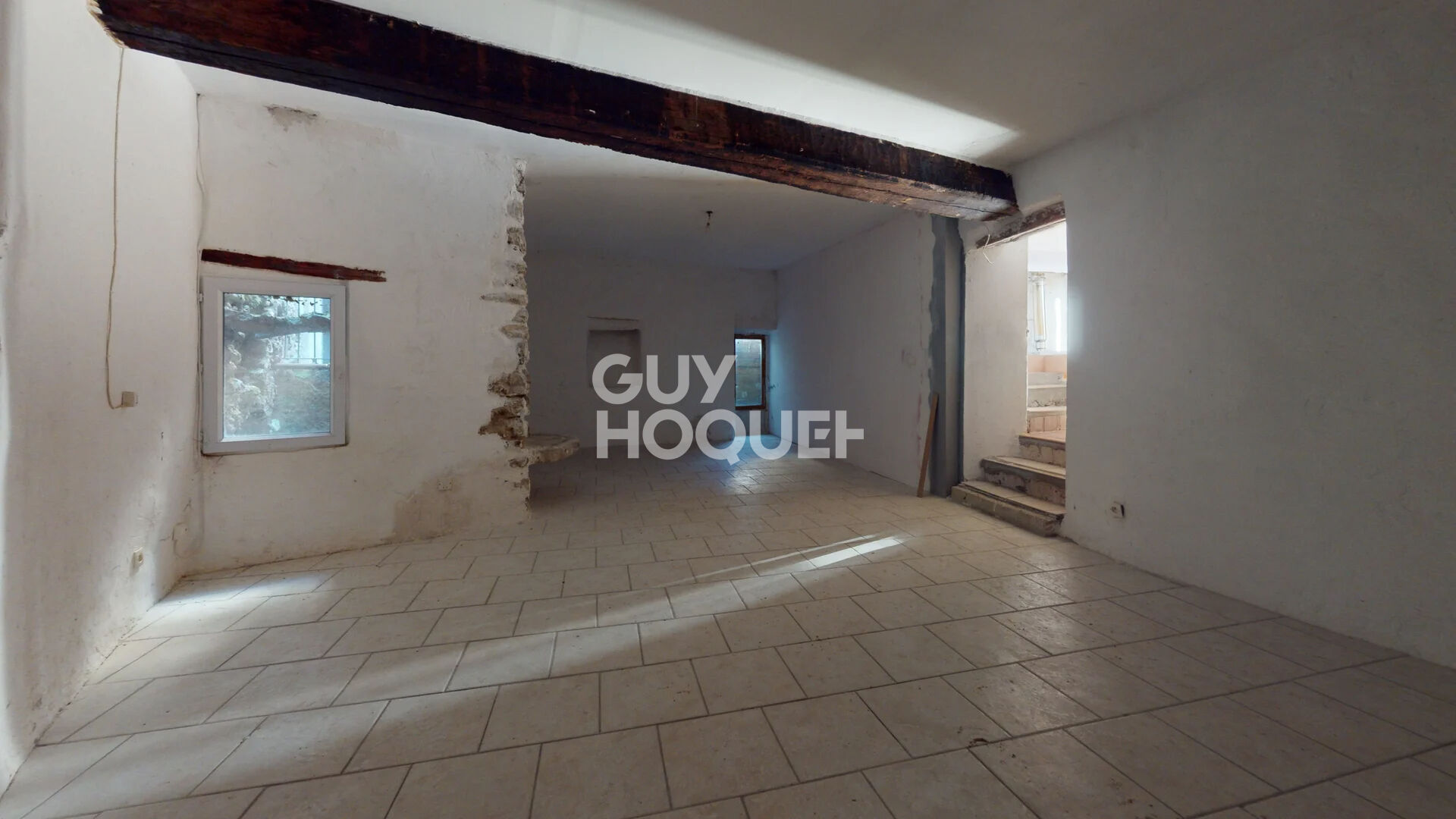 Maison en pierre  à Lagnes - Un potentiel incroyable à découvrir !