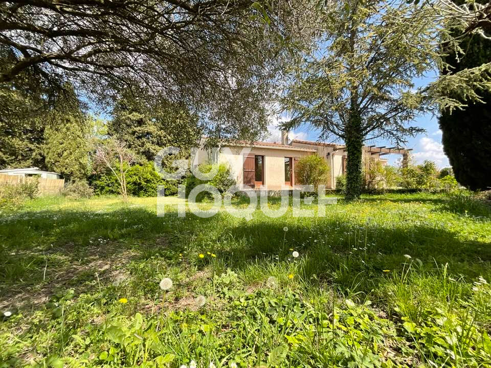 Maison T5 à l'Isle sur la Sorgue avec plus de 950 m² de terrain et 114 m² habitables