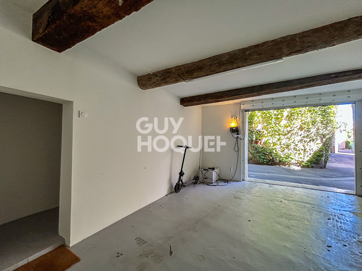 Isle-sur-la-sorgue  Maison  de village 3chs avec cave et garage