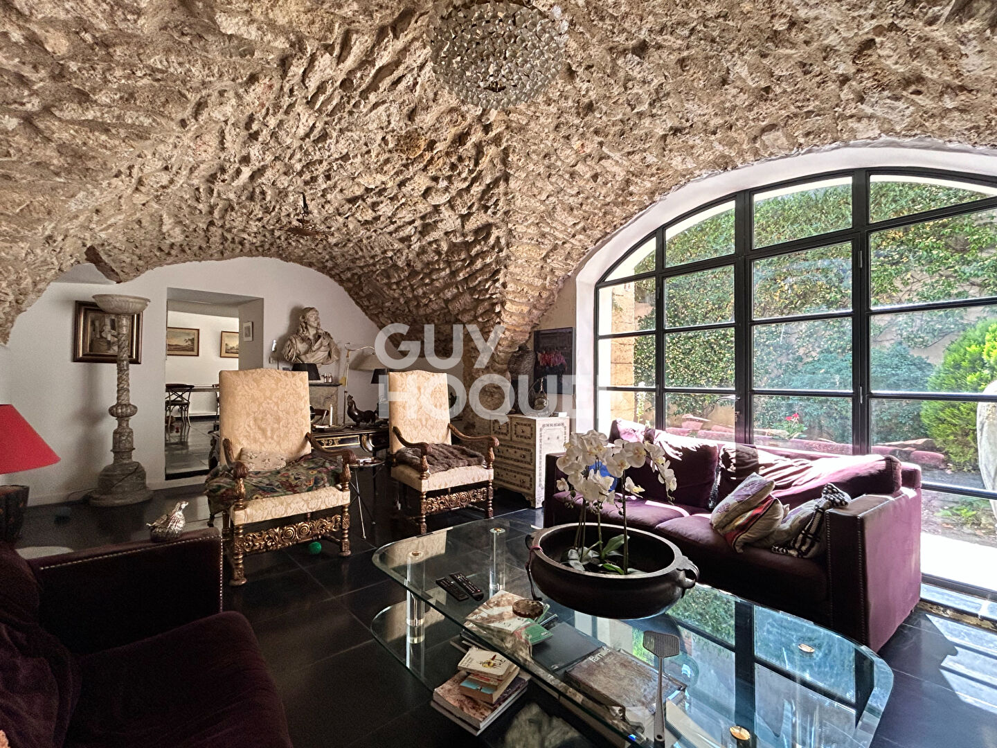 Maison d'exception à vendre à Robion - 10 pièces, 6 chambres