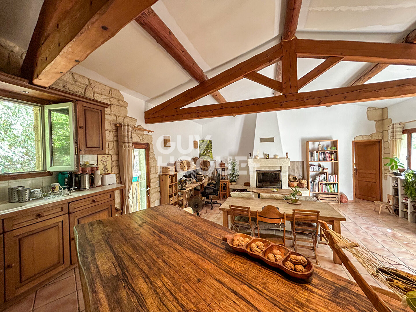 Mazet en pleine colline de Saumane-De-Vaucluse