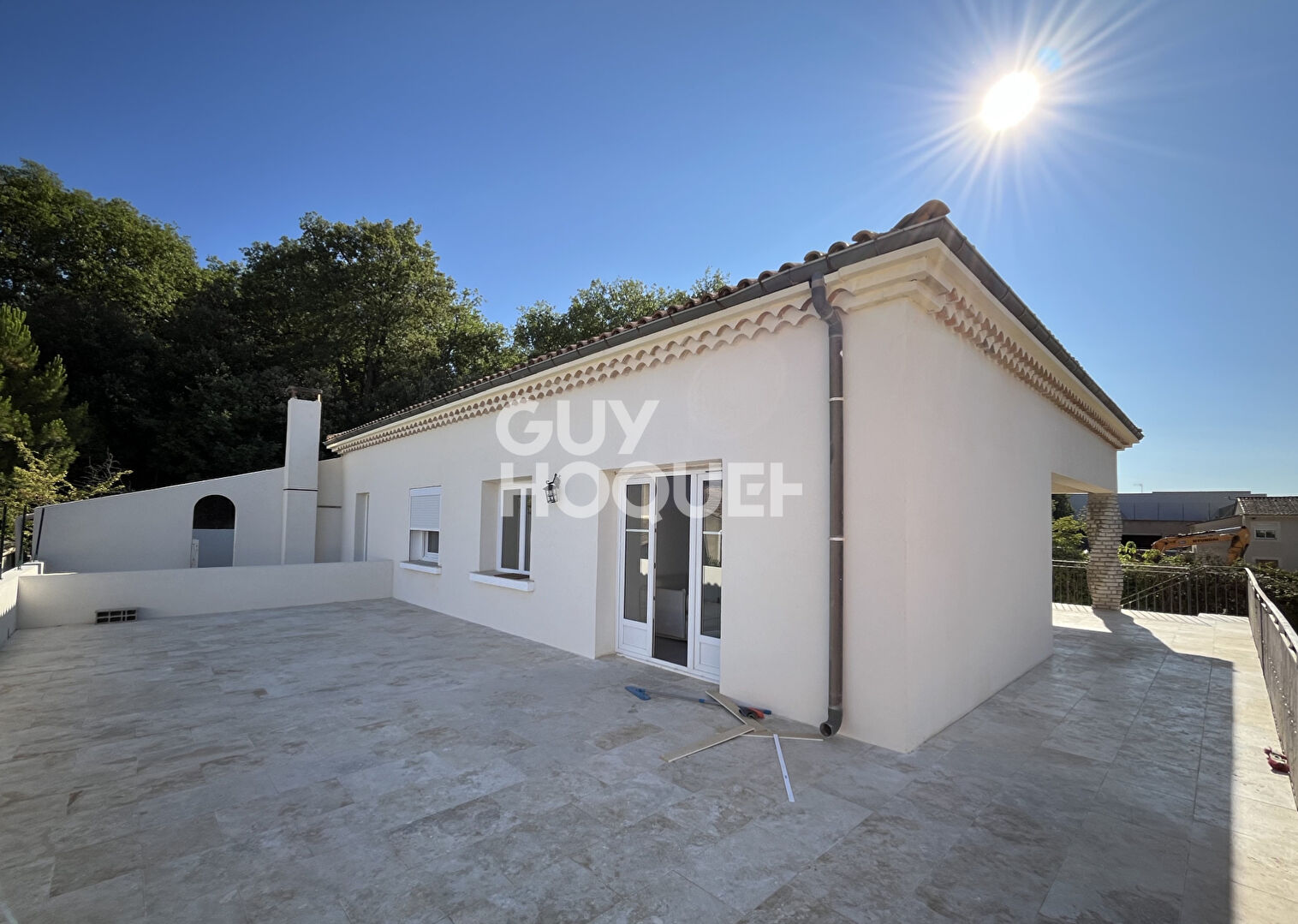 Appartement T4  à Coustellet + EAU et ELEC 