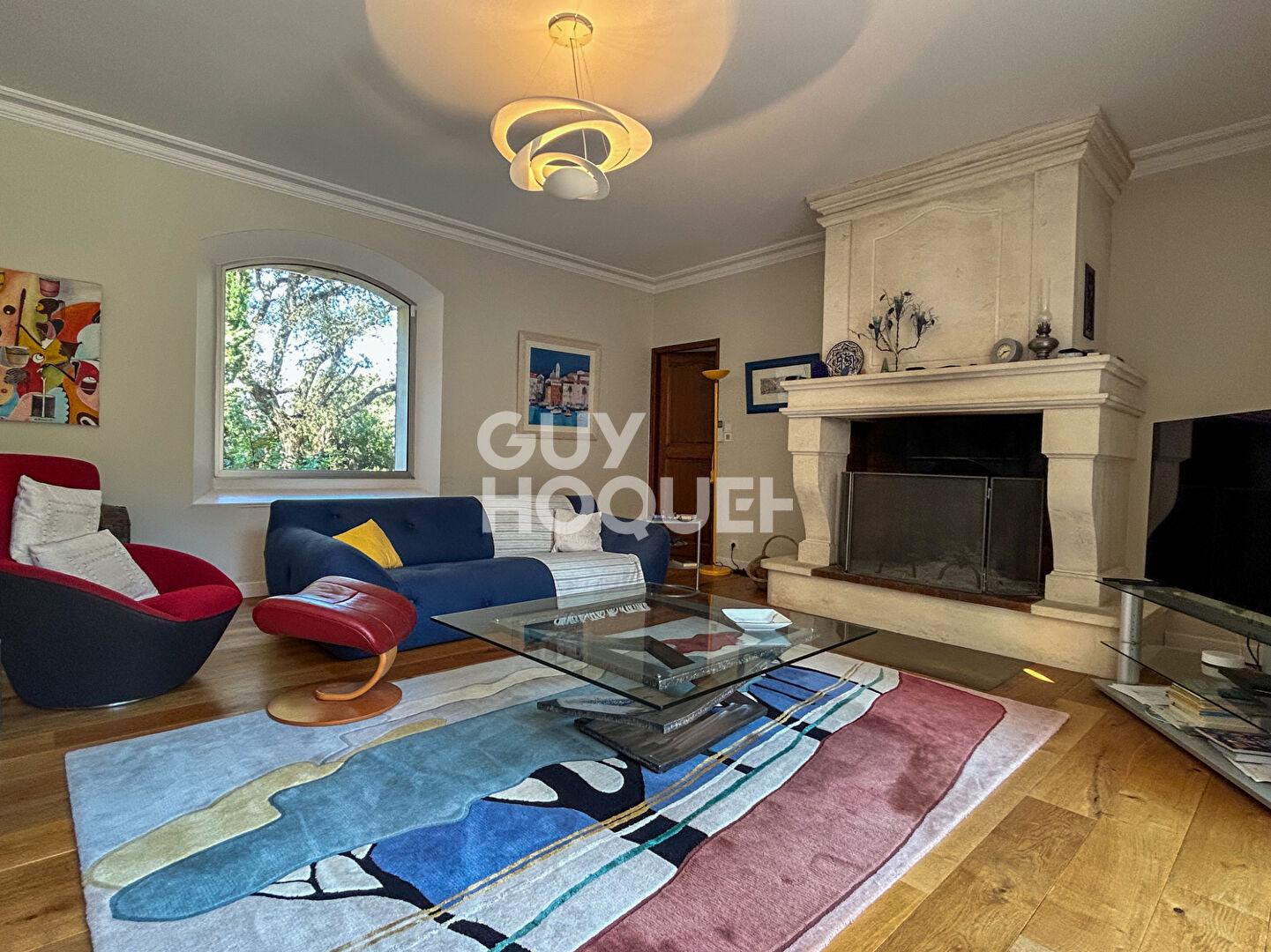 Propriété à Carpentras 6 pièces 235 m² et 153 m² de dépendances sur 6000 m² de terrain