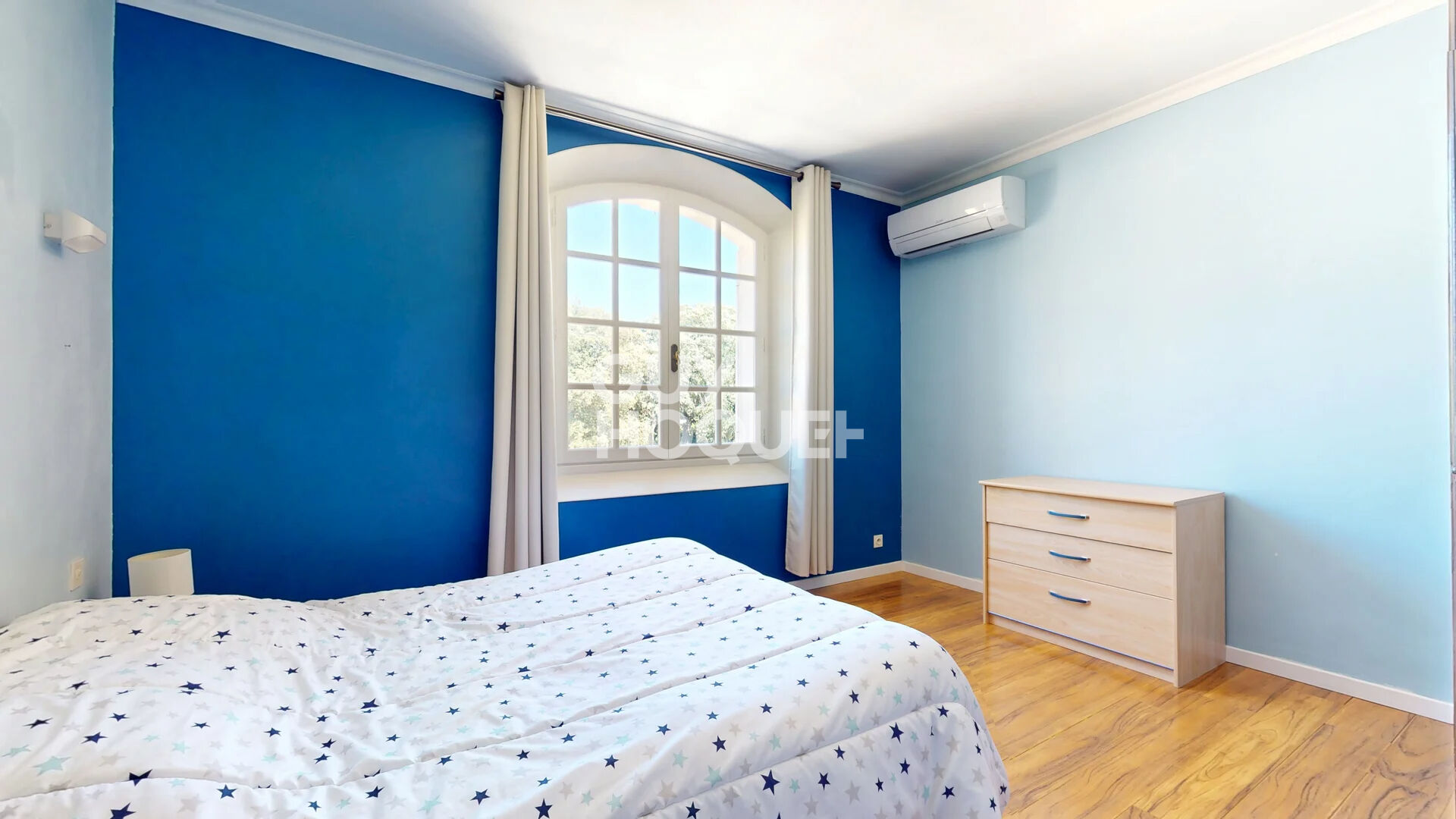 Propriété à proximité de MAZAN 235 m² habitables sur plus de 6000 m² de terrain