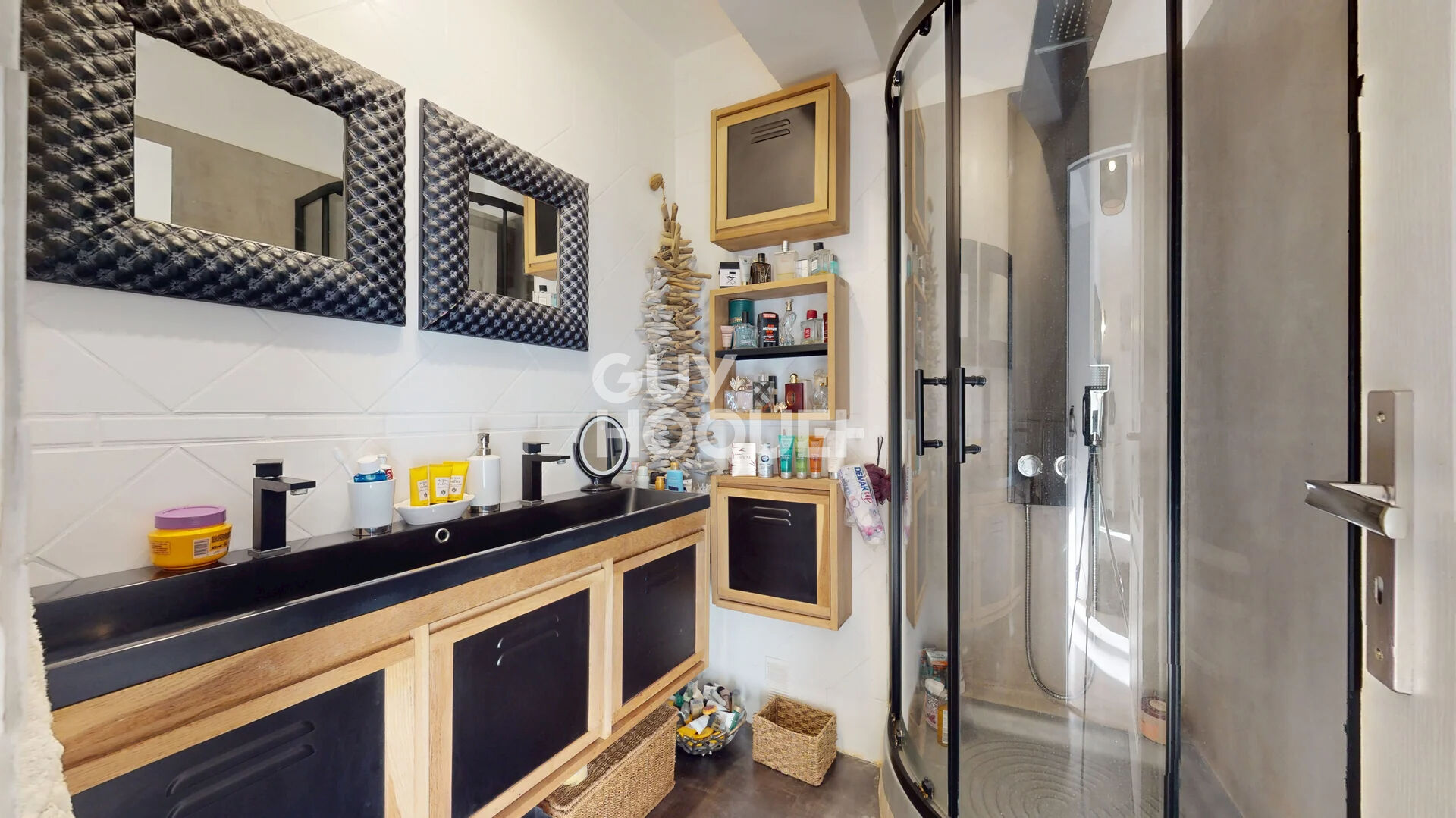 Maison à vendre à L'Isle sur la Sorgue - Un trésor à découvrir !