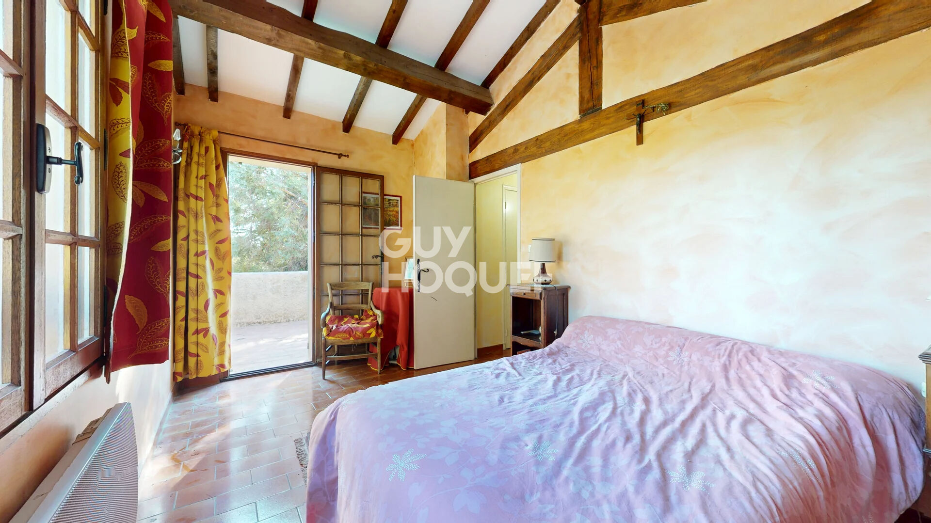 Maison spacieuse à vendre à Le Thor - 4 chambres  et grand jardin avec piscine !