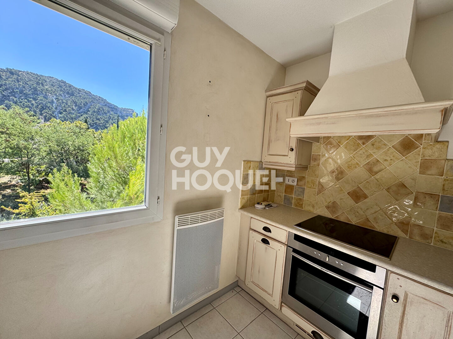 Appartement T3 avec terrasse place de parking et garage