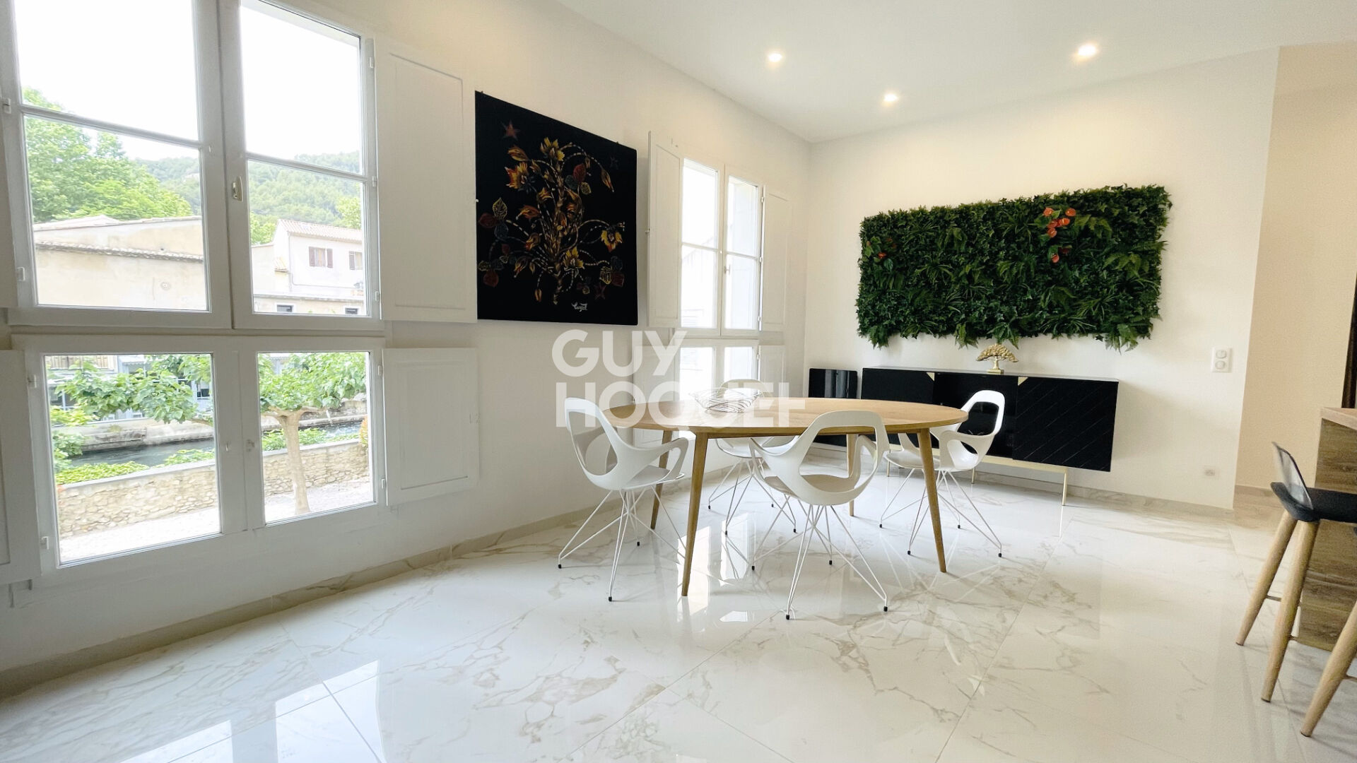 Appartement "coup de coeur garanti" T3 à FONTAINE DE VAUCLUSE Bord de sorgues