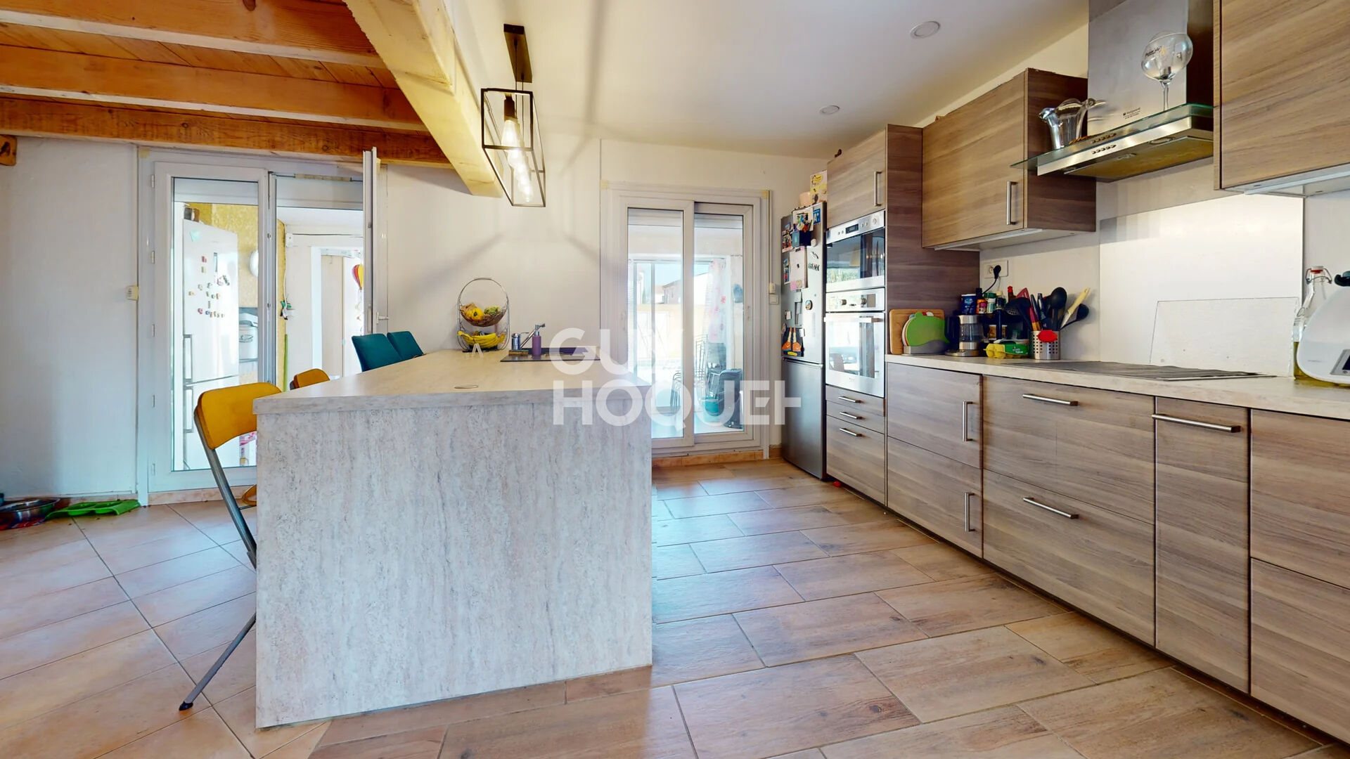 Maison type 4  de 149m² en carrez de plain pied avec piscine