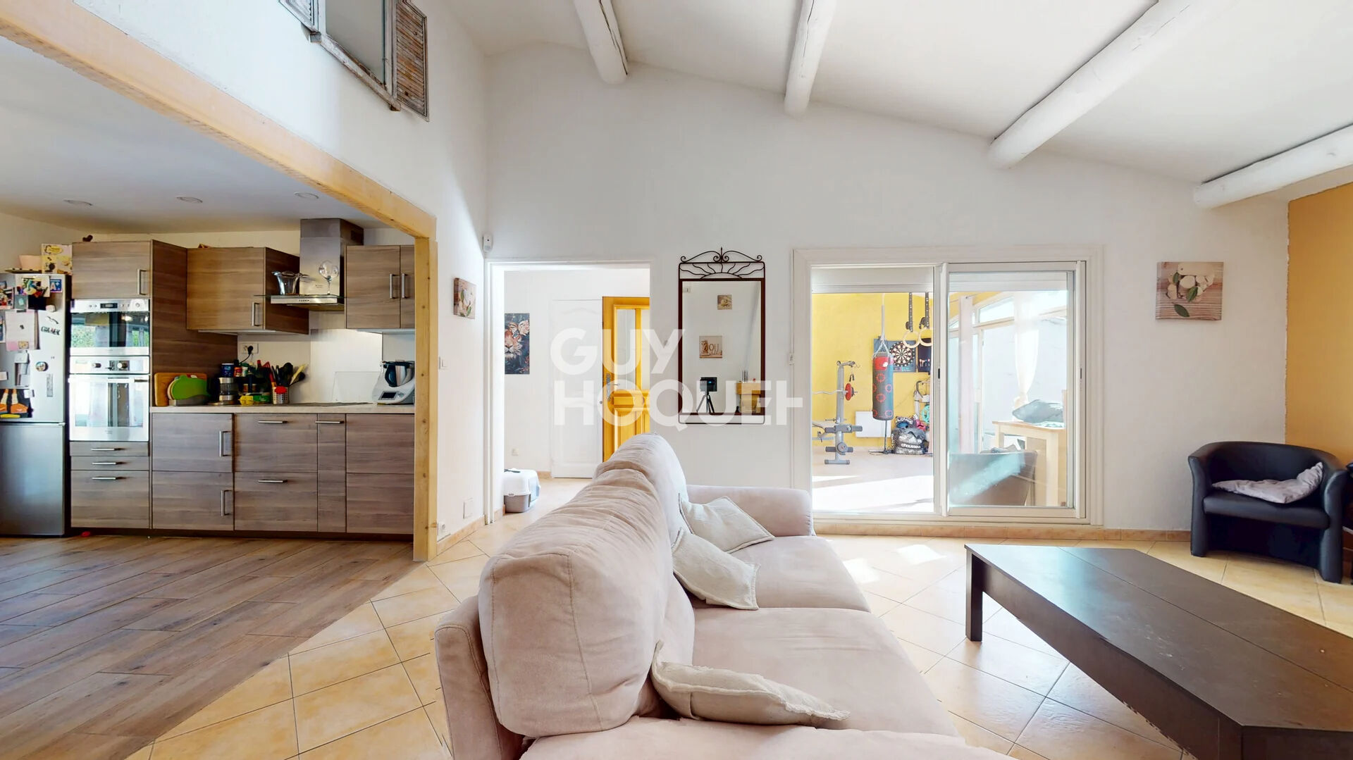 Maison type 4  de 149m² en carrez de plain pied avec piscine