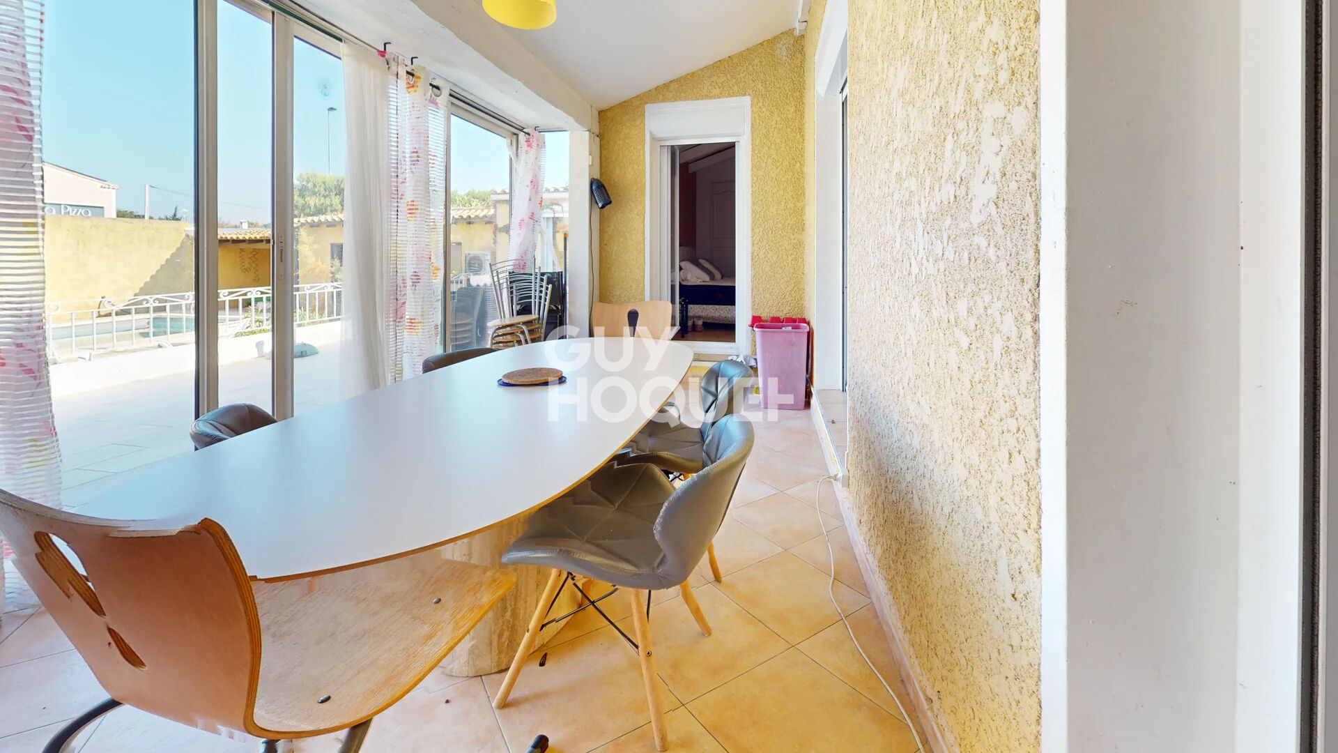 Maison type 4  de 149m² en carrez de plain pied avec piscine