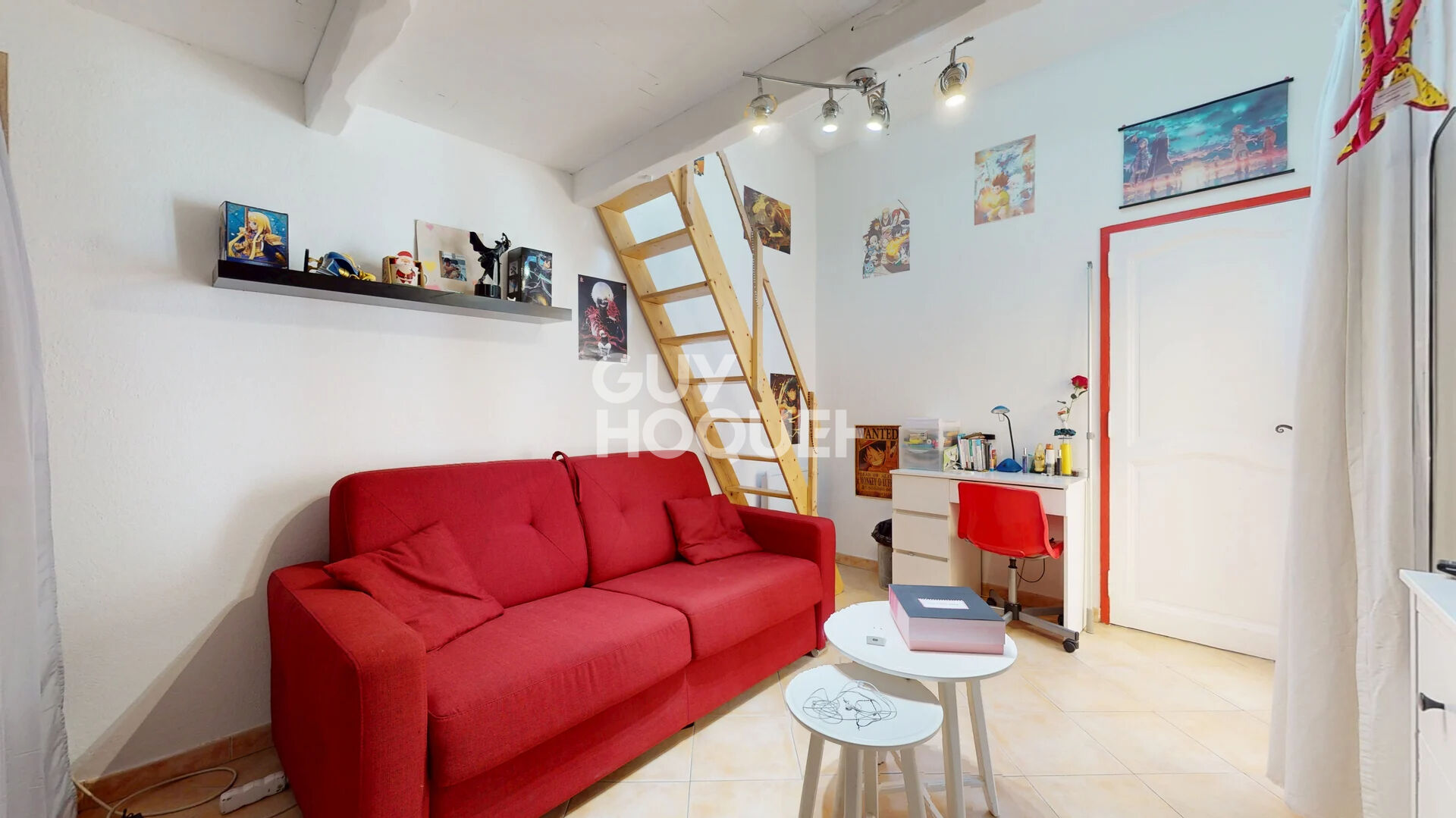 Maison type 4  de 149m² en carrez de plain pied avec piscine