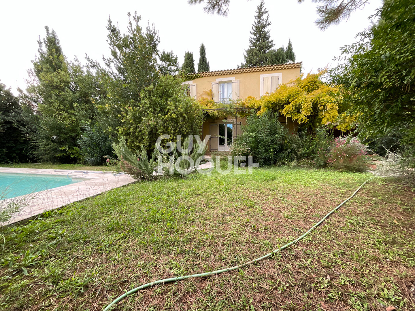 Maison Lagnes 6 chambres 170 m² terrain 800 m² piscine