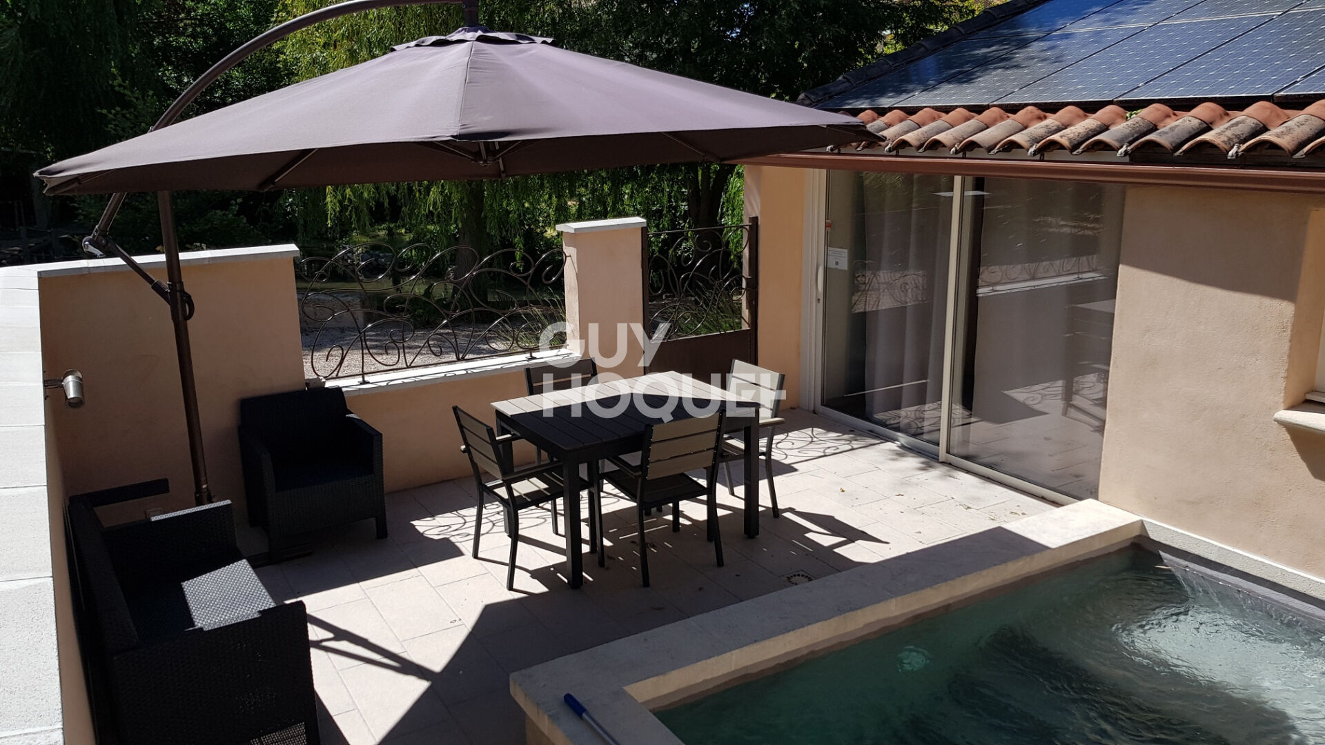 propriété au bord de la Sorgue au Thor 84250