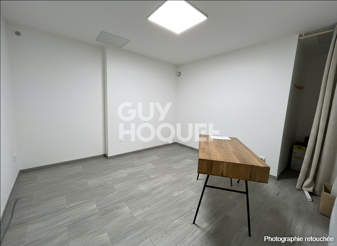 Local commercial  90m² Caumont Sur Durance 84510