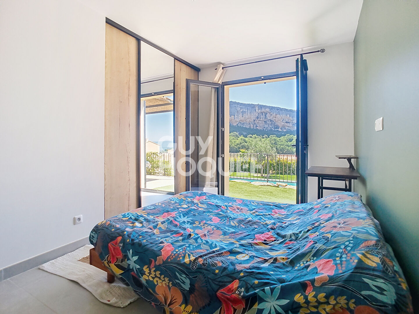 VILLA T4 plain pied avec piscine, vue et garage