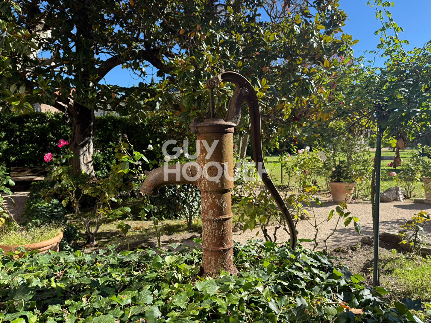 Maison bourgeoise Althen Des Paluds 20 pièces