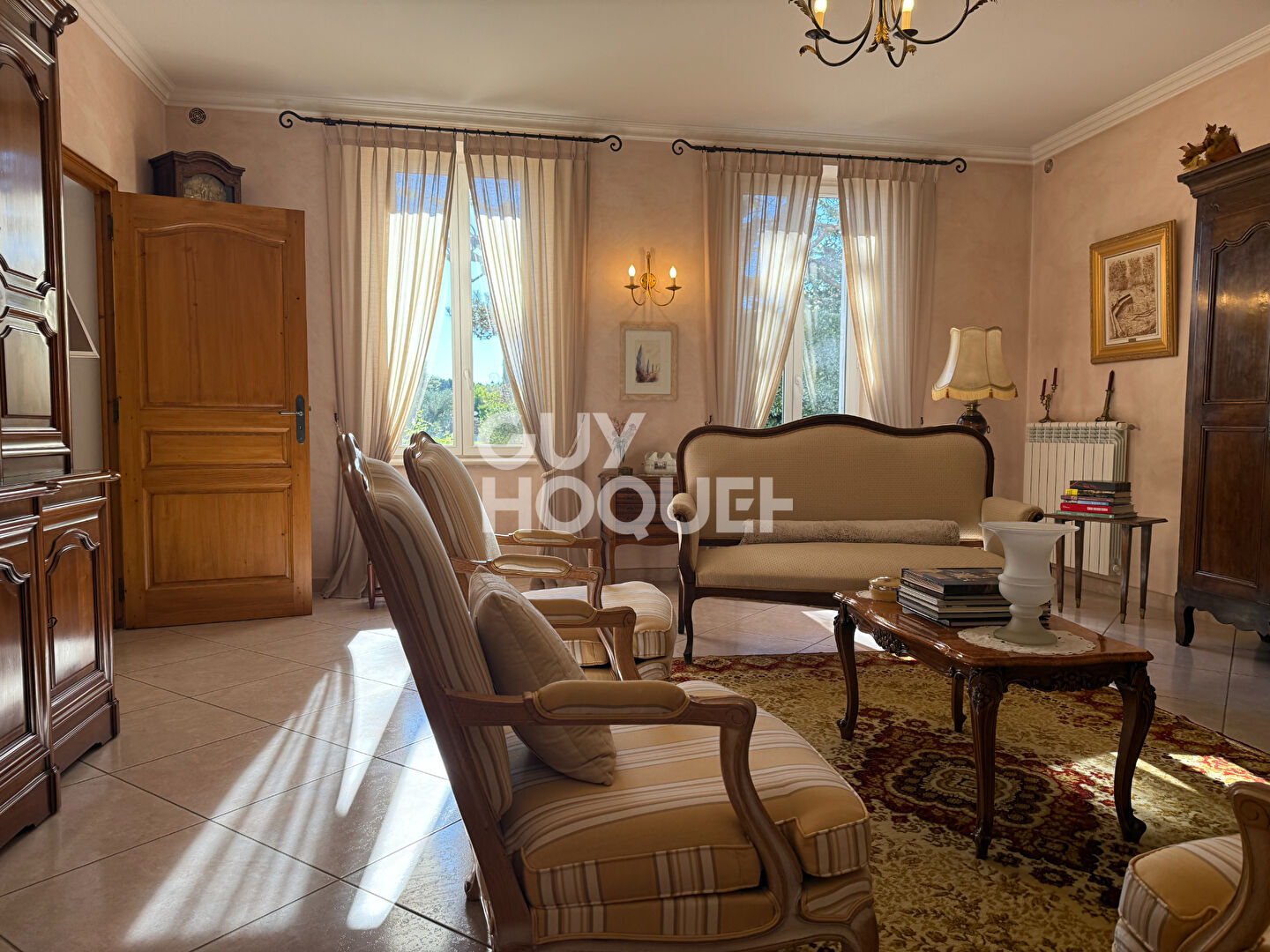 Maison bourgeoise Althen Des Paluds 20 pièces